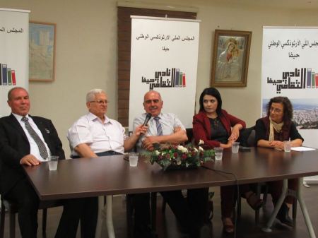 أمسية تكريمية للفنان التشكيلي جميل عمرية في نادي حيفا الثقافي